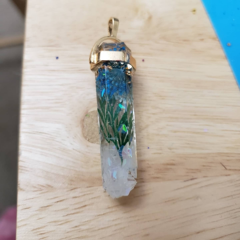 Wildflower pendant